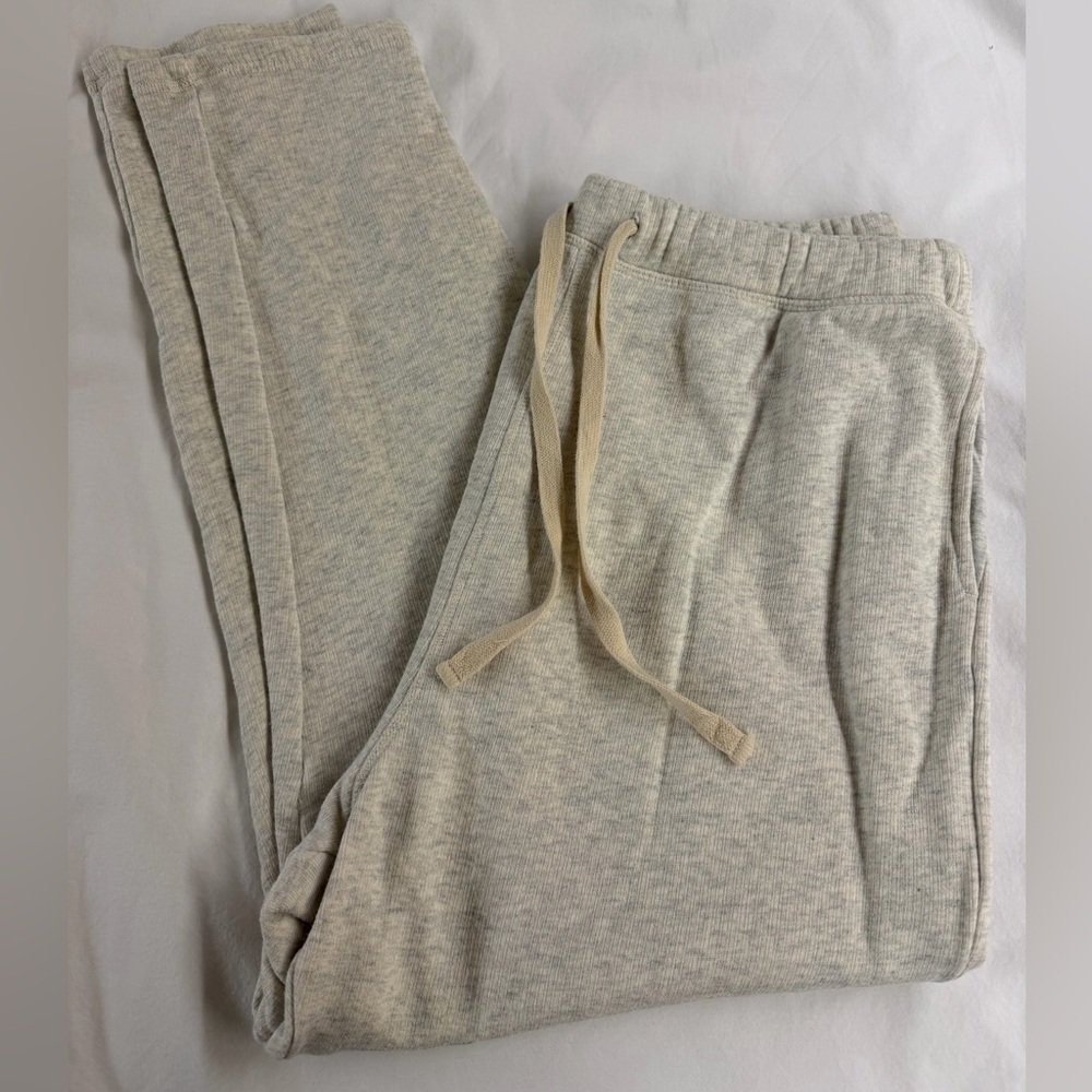 Universal Thread Light Gray Women’s Joggers